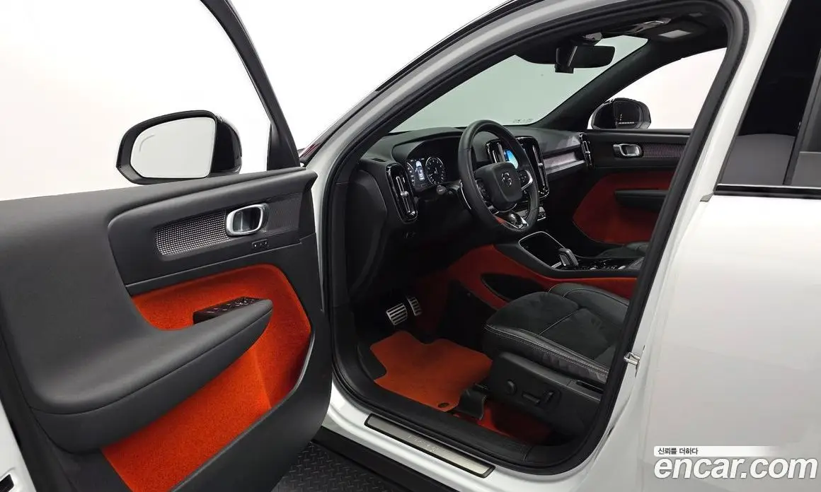 Volvo XC40 2020 2.0 автомат (гидро), фото 10 Volvo XC40 2020 2.0 автомат (гидро), фото 10