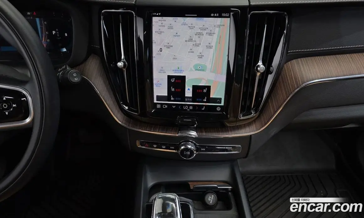 Volvo XC60 2022 2.0 автомат (гидро), фото 28 Volvo XC60 2022 2.0 автомат (гидро), фото 28
