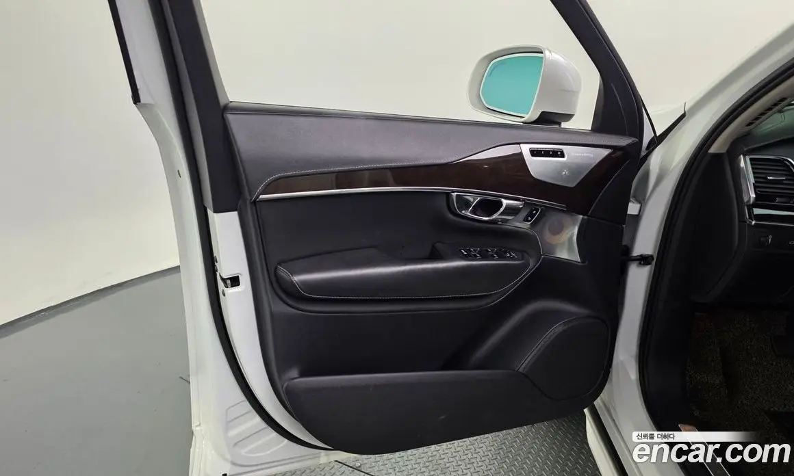 Volvo XC90 2016 2.0 автомат (гидро), фото 14