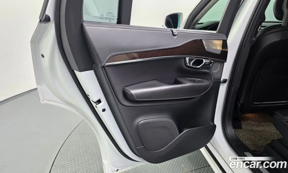 Volvo XC90 2016 2.0 автомат (гидро), фото 15