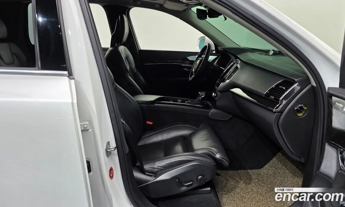 Volvo XC90 2016 2.0 автомат (гидро), фото 17