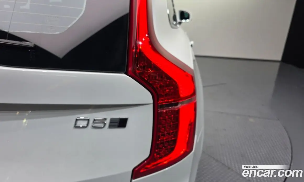 Volvo XC90 2016 2.0 автомат (гидро), фото 9