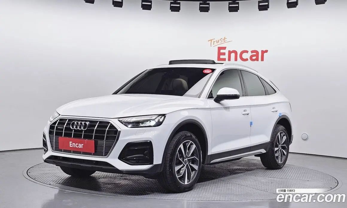 Audi Q5 2021 2.0 автомат (гидро), фото 1 Audi Q5 2021 2.0 автомат (гидро), фото 1
