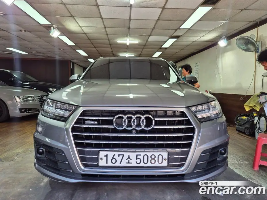 Audi Q7 2016 3.0 автомат (гидро), фото 1 Audi Q7 2016 3.0 автомат (гидро), фото 1