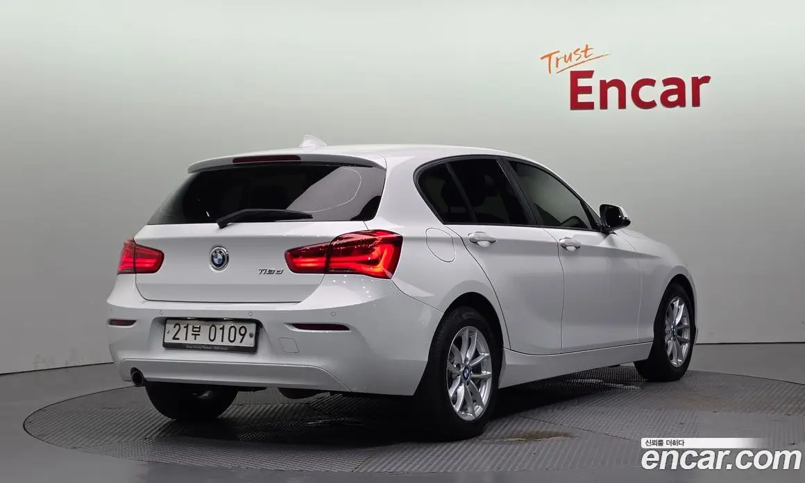BMW 1 серия 2016 2.0 автомат (гидро), фото 2 BMW 1 серия 2016 2.0 автомат (гидро), фото 2