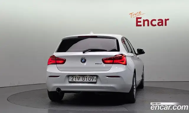 BMW 1 серия 2016 2.0 автомат (гидро), миниатюра 4 BMW 1 серия 2016 2.0 автомат (гидро), миниатюра 4