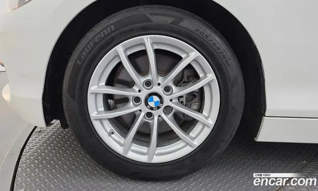BMW 1 серия 2016 2.0 автомат (гидро), миниатюра 5 BMW 1 серия 2016 2.0 автомат (гидро), миниатюра 5