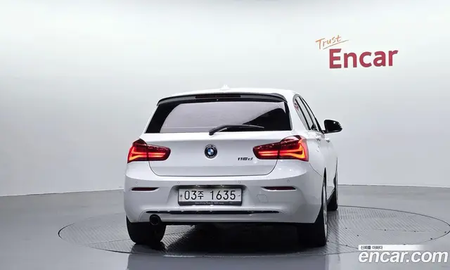 BMW 1 серия 2019 2.0 автомат (гидро), миниатюра 4