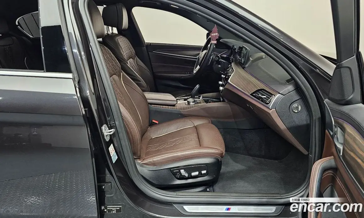 BMW 5 серия 2017 2.0 автомат (гидро), фото 16 BMW 5 серия 2017 2.0 автомат (гидро), фото 16