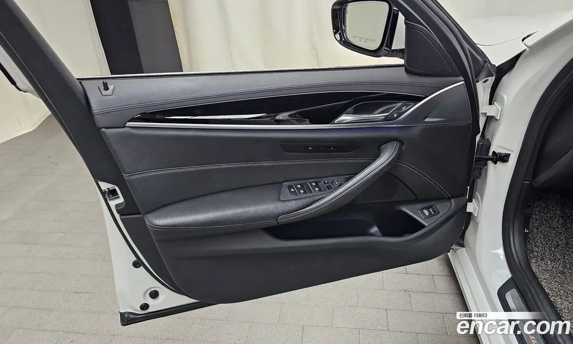 BMW 5 серия 2018 2.0 автомат (гидро), фото 13 BMW 5 серия 2018 2.0 автомат (гидро), фото 13