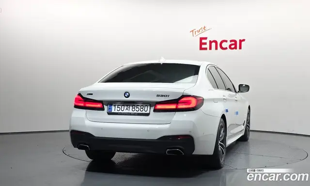 BMW 5 серия 2022 2.0 автомат (гидро), миниатюра 4 BMW 5 серия 2022 2.0 автомат (гидро), миниатюра 4
