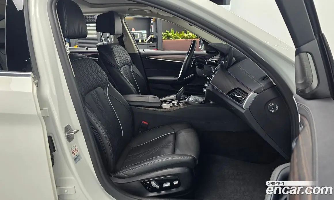 BMW 5 серия 2022 2.0 автомат (гидро), фото 12 BMW 5 серия 2022 2.0 автомат (гидро), фото 12