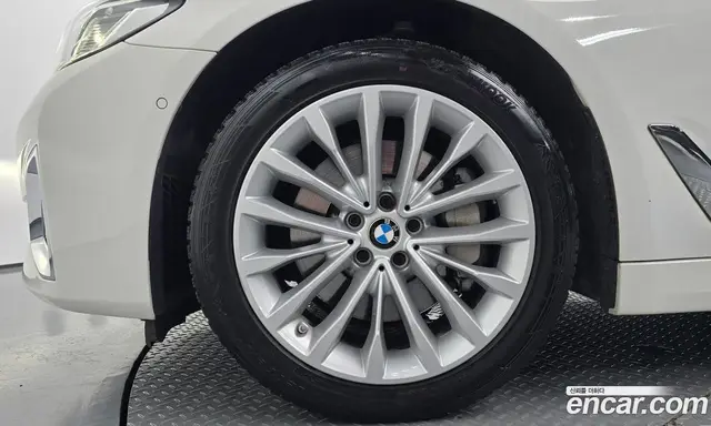 BMW 5 серия 2022 2.0 автомат (гидро), миниатюра 4 BMW 5 серия 2022 2.0 автомат (гидро), миниатюра 4