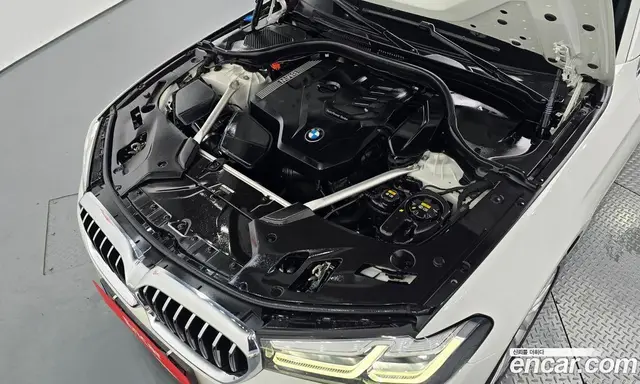 BMW 5 серия 2022 2.0 автомат (гидро), миниатюра 5 BMW 5 серия 2022 2.0 автомат (гидро), миниатюра 5