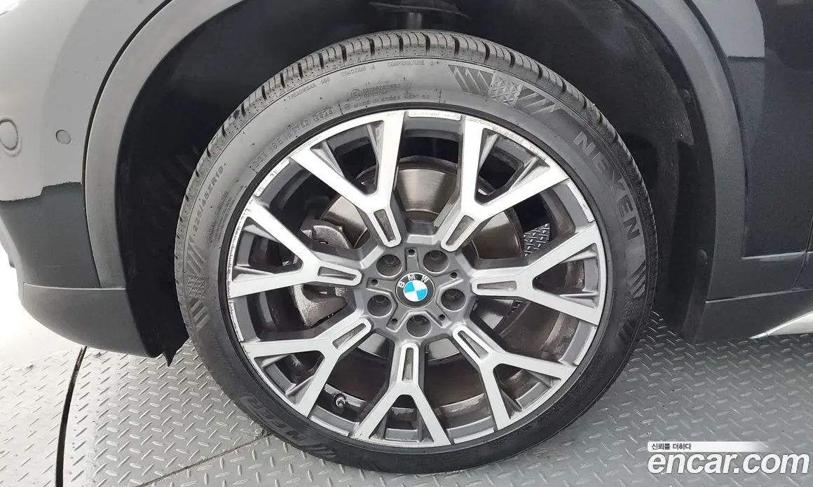 BMW X1 2022 2.0 автомат (гидро), фото 5 BMW X1 2022 2.0 автомат (гидро), фото 5