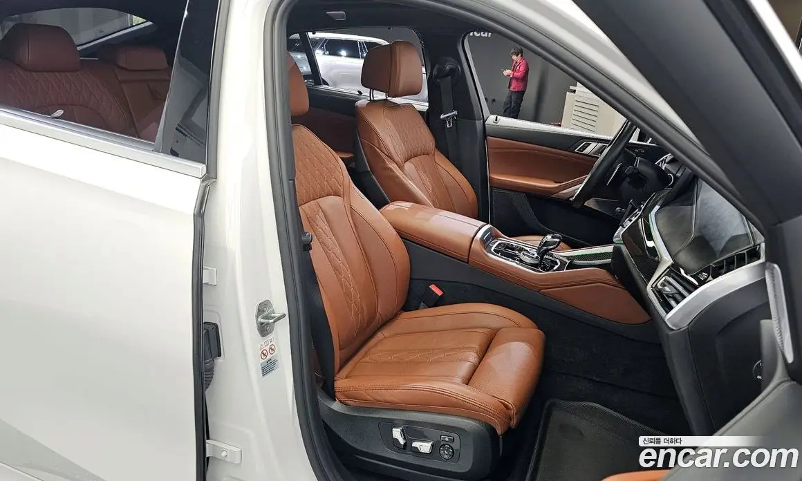 BMW X6 2021 4.4 автомат (гидро), фото 12 BMW X6 2021 4.4 автомат (гидро), фото 12