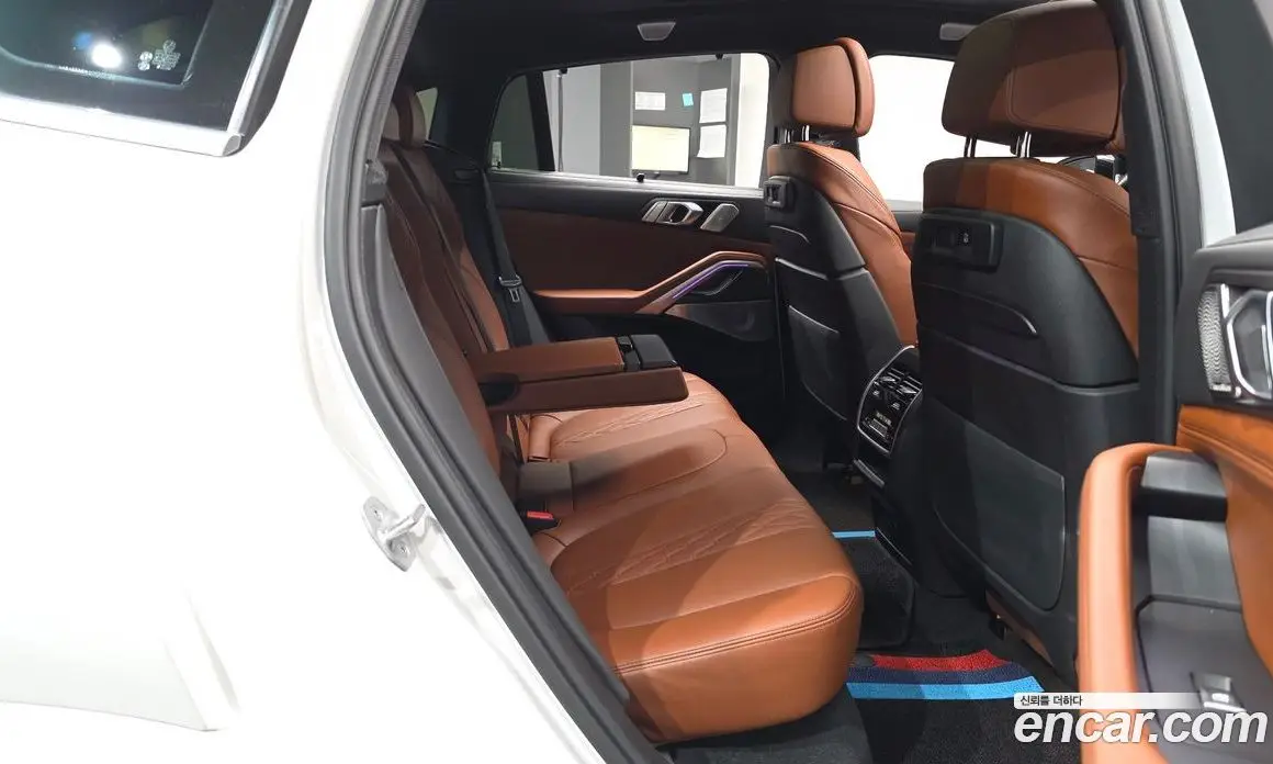 BMW X6 2022 4.4 автомат (гидро), фото 16
