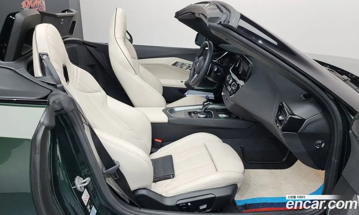 BMW Z4 2024 2.0 автомат (гидро), фото 16