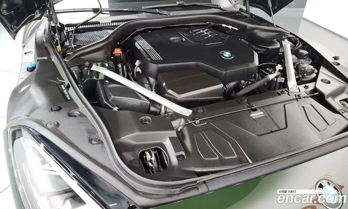 BMW Z4 2024 2.0 автомат (гидро), фото 6