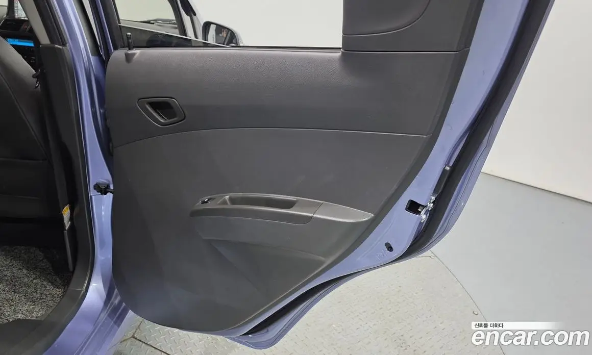 Chevrolet Spark 2014 1.0 автомат (гидро), фото 15