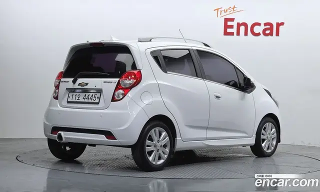 Chevrolet Spark 2015 1.0 автомат (гидро), миниатюра 2