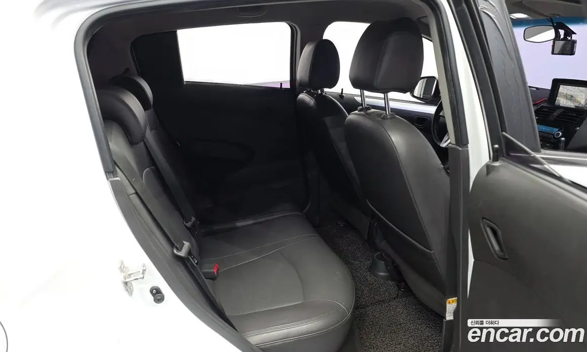 Chevrolet Spark 2015 1.0 автомат (гидро), фото 12