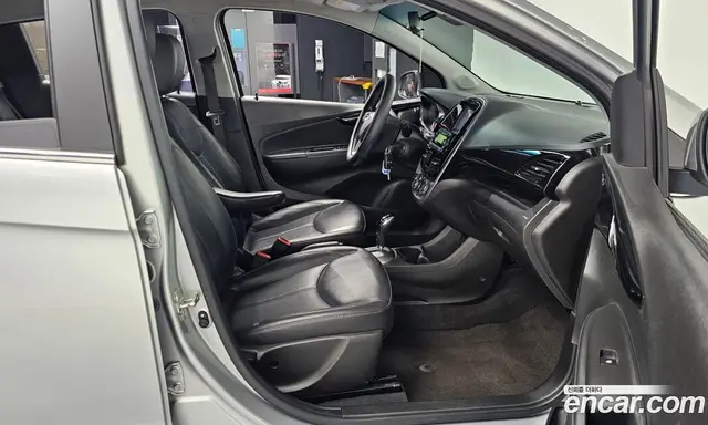 Chevrolet Spark 2016 1.0 автомат (гидро), миниатюра 11