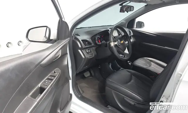 Chevrolet Spark 2016 1.0 автомат (гидро), миниатюра 10