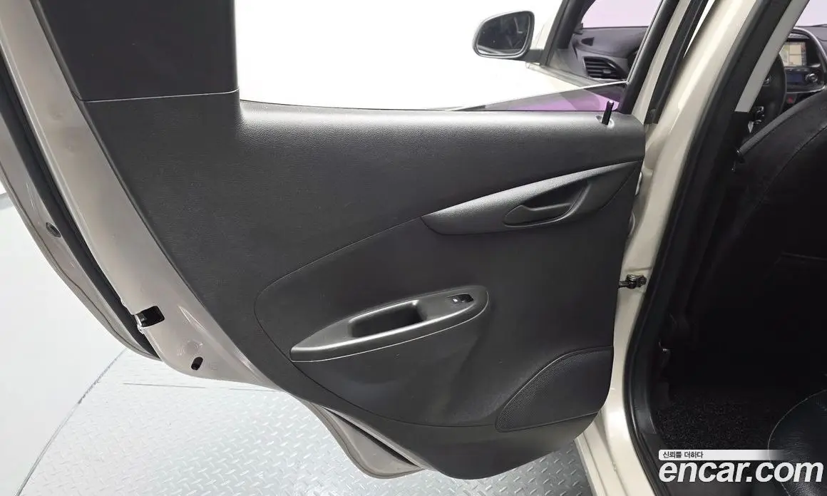 Chevrolet Spark 2016 1.0 автомат (гидро), фото 15 Chevrolet Spark 2016 1.0 автомат (гидро), фото 15