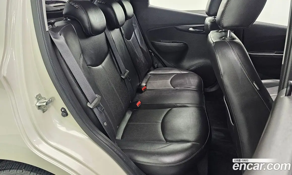 Chevrolet Spark 2017 1.0 автомат (гидро), фото 17 Chevrolet Spark 2017 1.0 автомат (гидро), фото 17