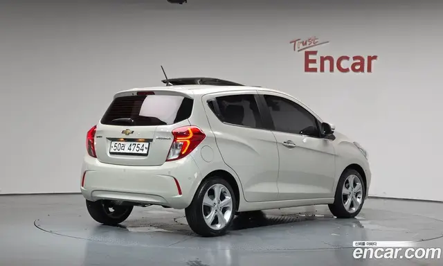 Chevrolet Spark 2018 1.0 автомат (гидро), миниатюра 1