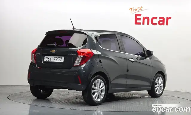 Chevrolet Spark 2018 1.0 автомат (гидро), миниатюра 2