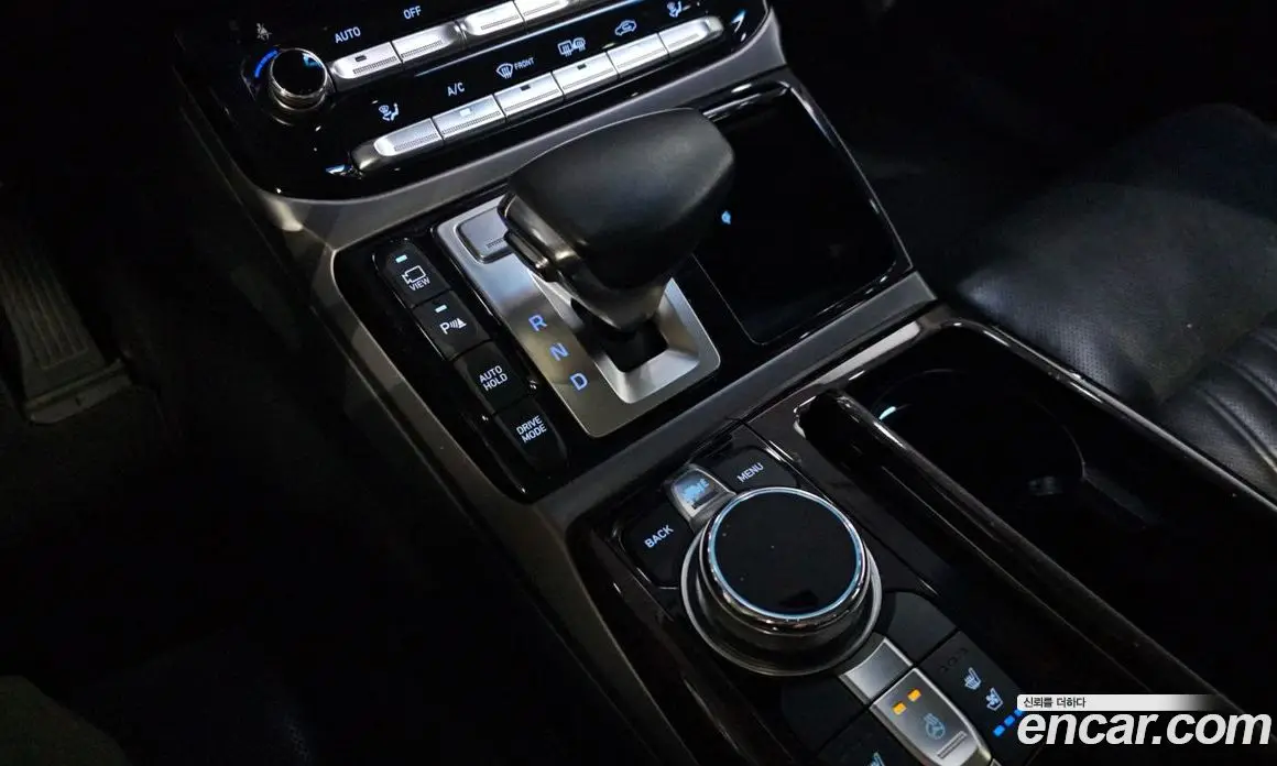 Genesis EQ900 2016 3.3 автомат (гидро), фото 11 Genesis EQ900 2016 3.3 автомат (гидро), фото 11