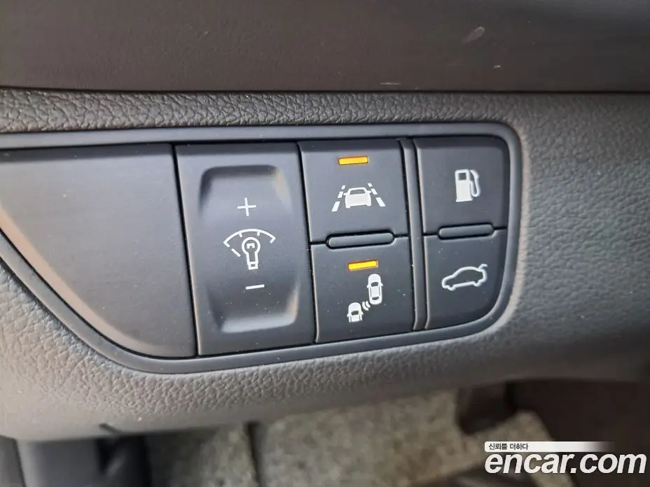 Genesis G70 2018 2.0 автомат (гидро), фото 8 Genesis G70 2018 2.0 автомат (гидро), фото 8