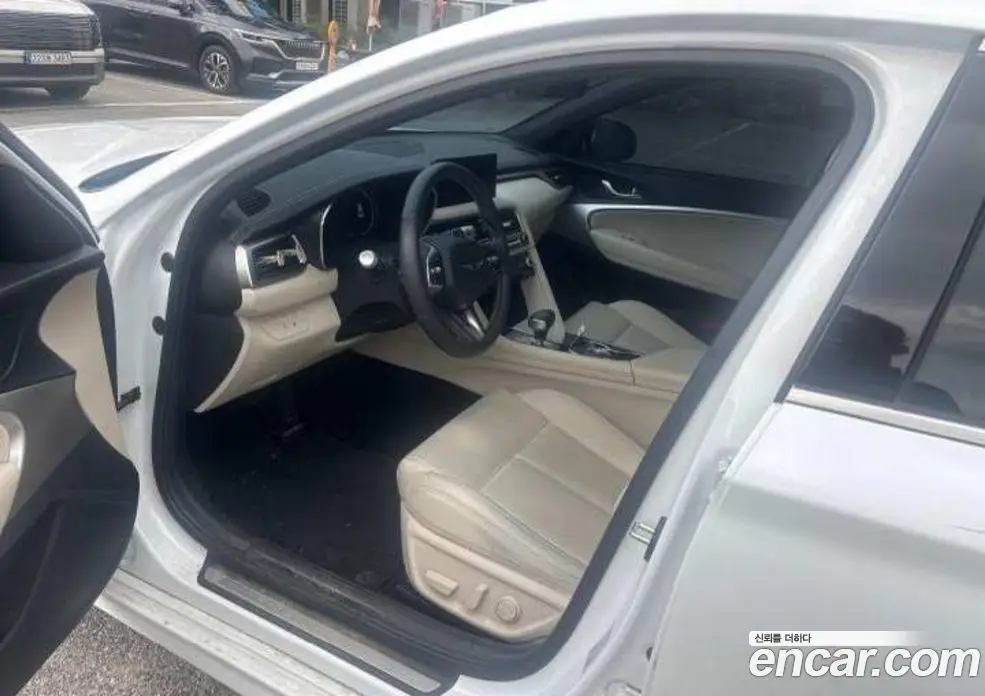 Genesis G70 2023 2.5 автомат (гидро), фото 4 Genesis G70 2023 2.5 автомат (гидро), фото 4
