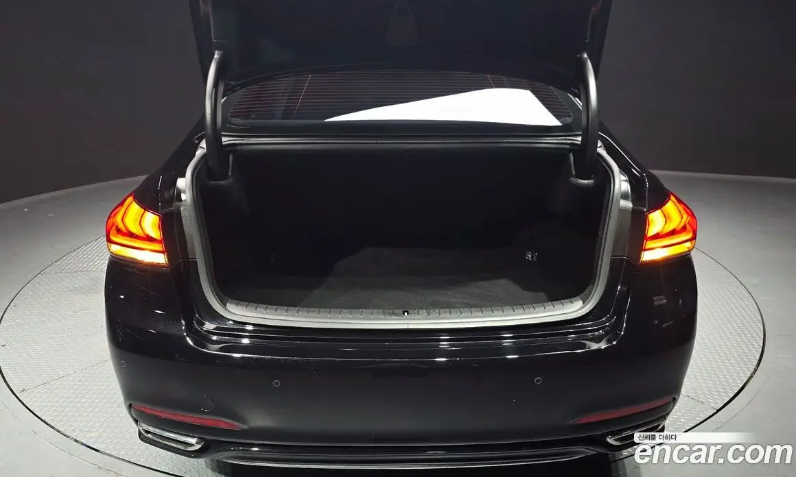 Genesis G80 2016 3.3 автомат (гидро), фото 26 Genesis G80 2016 3.3 автомат (гидро), фото 26