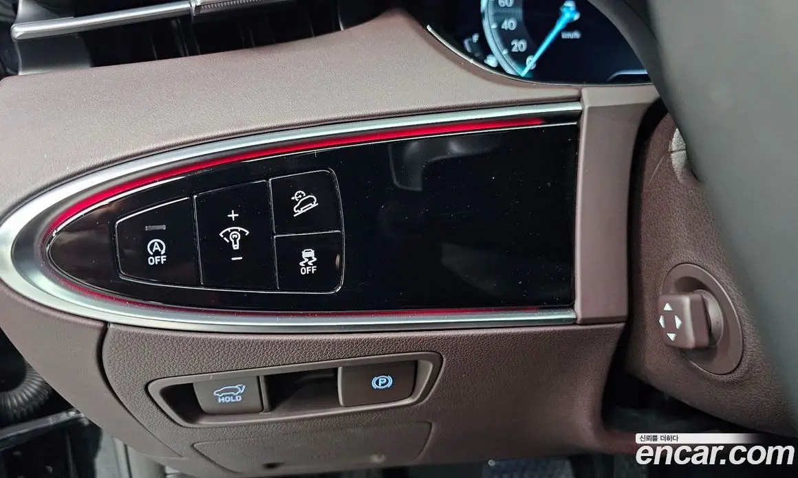 Genesis GV70 2022 2.5 автомат (гидро), фото 28 Genesis GV70 2022 2.5 автомат (гидро), фото 28
