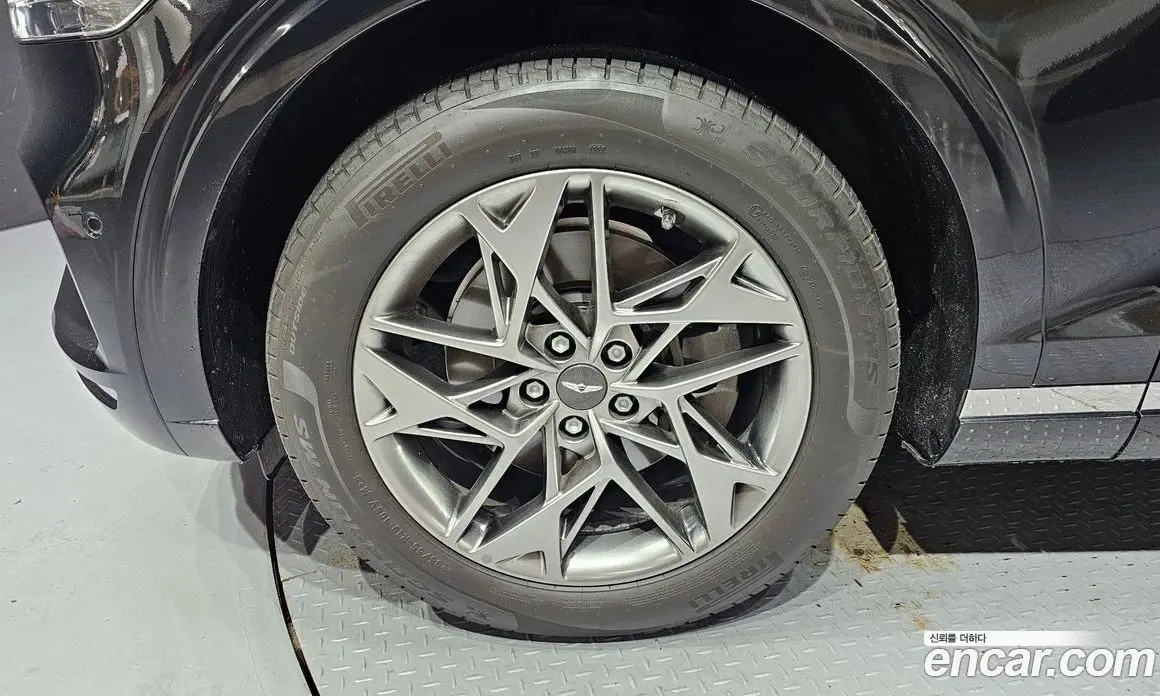 Genesis GV70 2022 2.5 автомат (гидро), фото 4 Genesis GV70 2022 2.5 автомат (гидро), фото 4