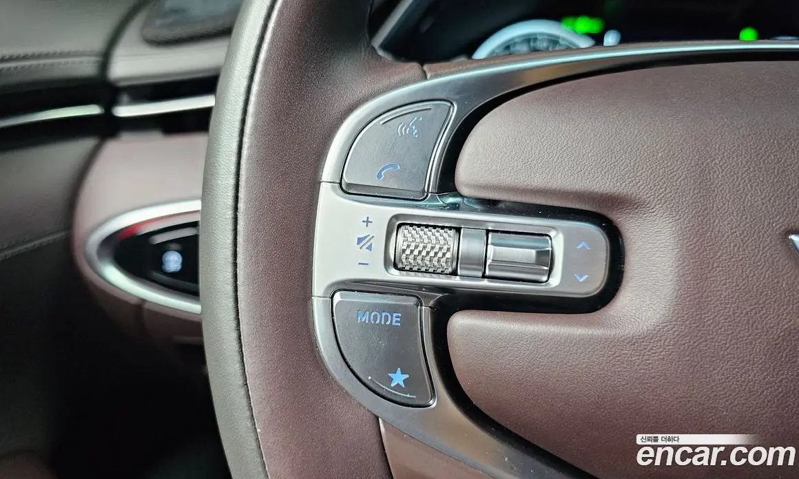 Genesis GV70 2022 2.5 автомат (гидро), фото 31 Genesis GV70 2022 2.5 автомат (гидро), фото 31
