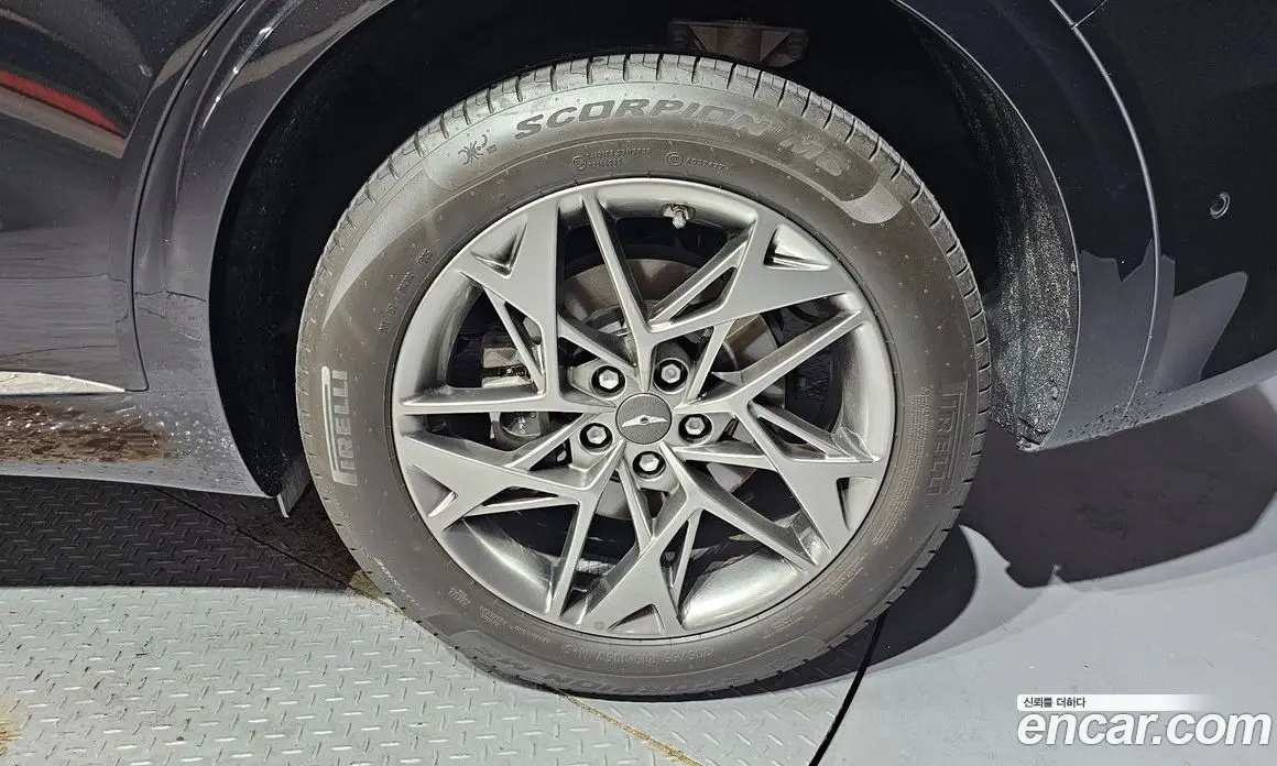 Genesis GV70 2022 2.5 автомат (гидро), фото 6 Genesis GV70 2022 2.5 автомат (гидро), фото 6