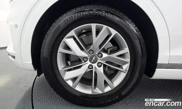 Genesis GV70 2023 2.5 автомат (гидро), миниатюра 5 Genesis GV70 2023 2.5 автомат (гидро), миниатюра 5