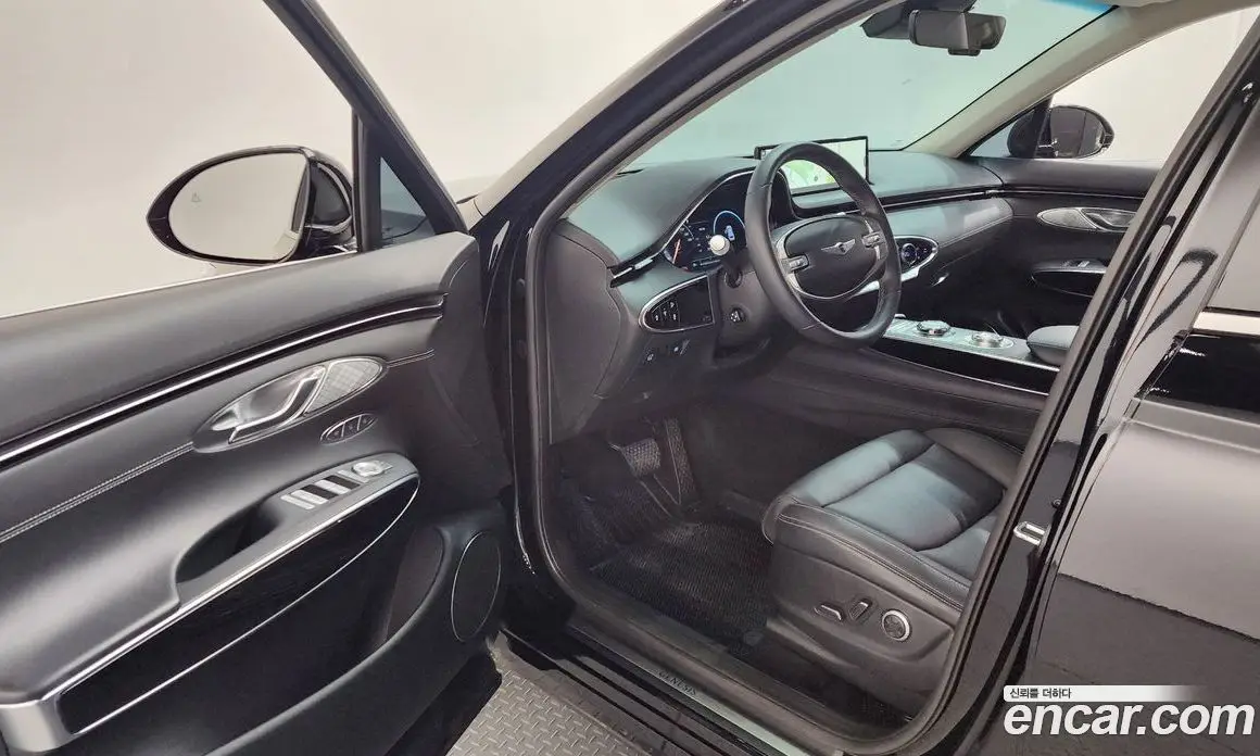 Genesis GV70 2023 2.5 автомат (гидро), фото 13 Genesis GV70 2023 2.5 автомат (гидро), фото 13