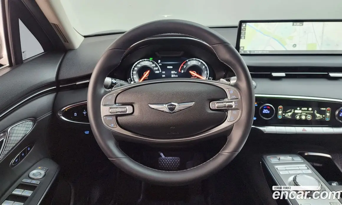 Genesis GV70 2023 2.5 автомат (гидро), фото 18 Genesis GV70 2023 2.5 автомат (гидро), фото 18