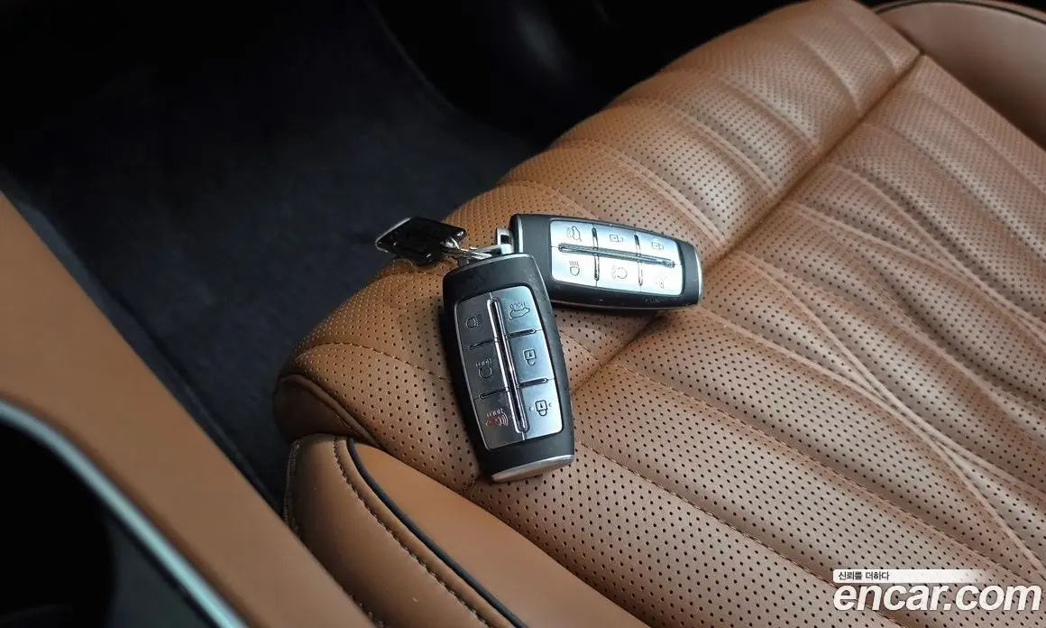 Genesis GV70 2023 2.5 автомат (гидро), фото 21 Genesis GV70 2023 2.5 автомат (гидро), фото 21