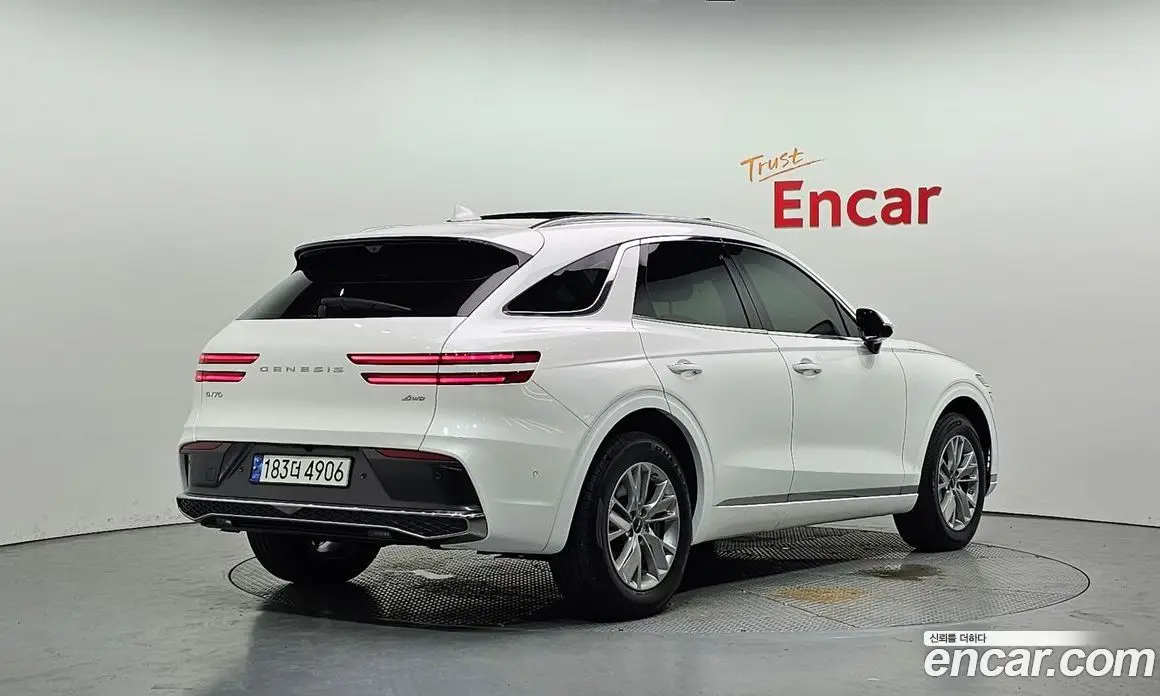 Genesis GV70 2024 2.5 автомат (гидро), фото 2 Genesis GV70 2024 2.5 автомат (гидро), фото 2