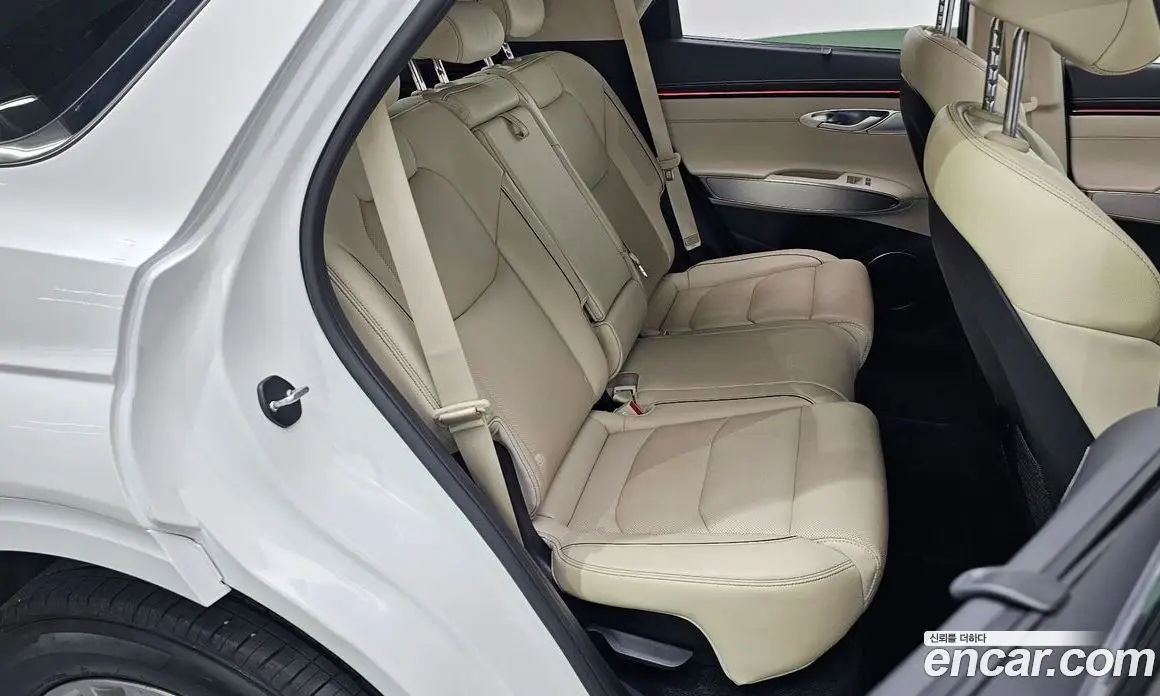 Genesis GV70 2024 2.5 автомат (гидро), фото 11 Genesis GV70 2024 2.5 автомат (гидро), фото 11