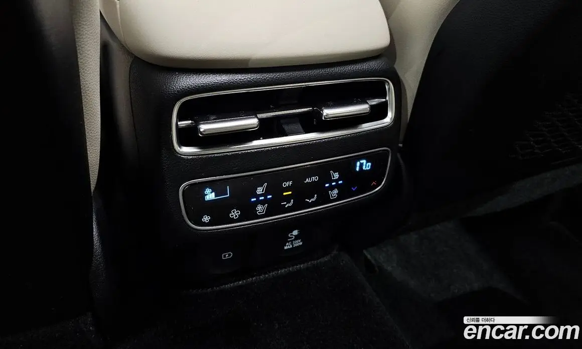 Genesis GV70 2024 2.5 автомат (гидро), фото 19 Genesis GV70 2024 2.5 автомат (гидро), фото 19