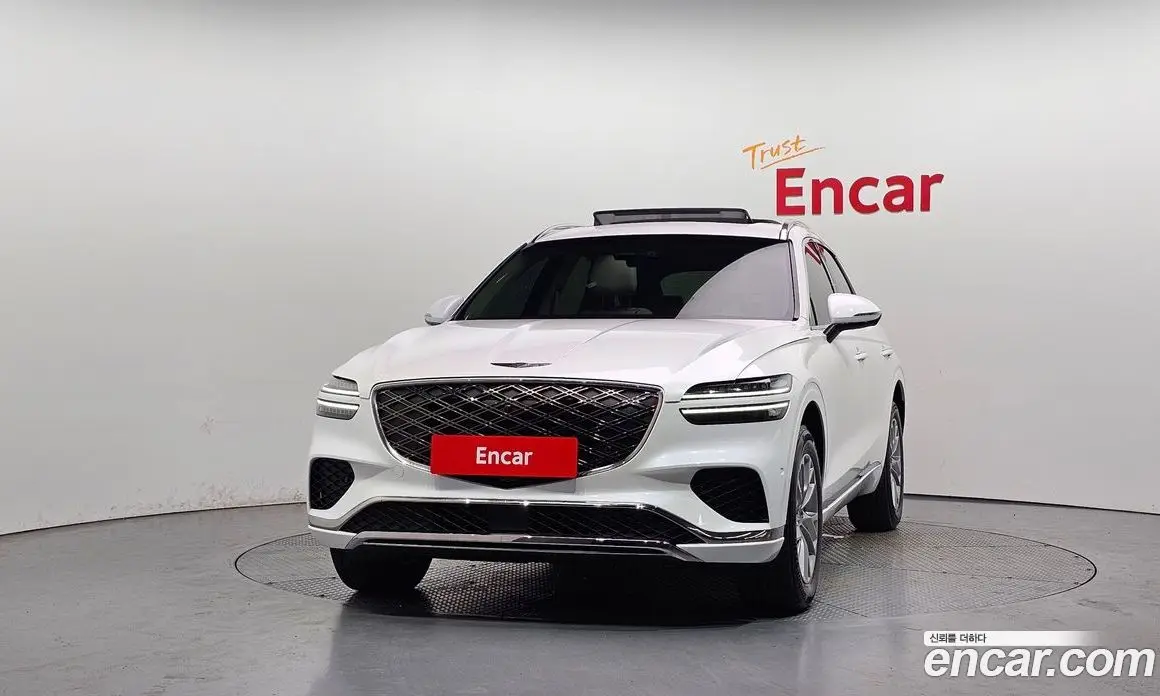 Genesis GV70 2024 2.5 автомат (гидро), фото 3 Genesis GV70 2024 2.5 автомат (гидро), фото 3