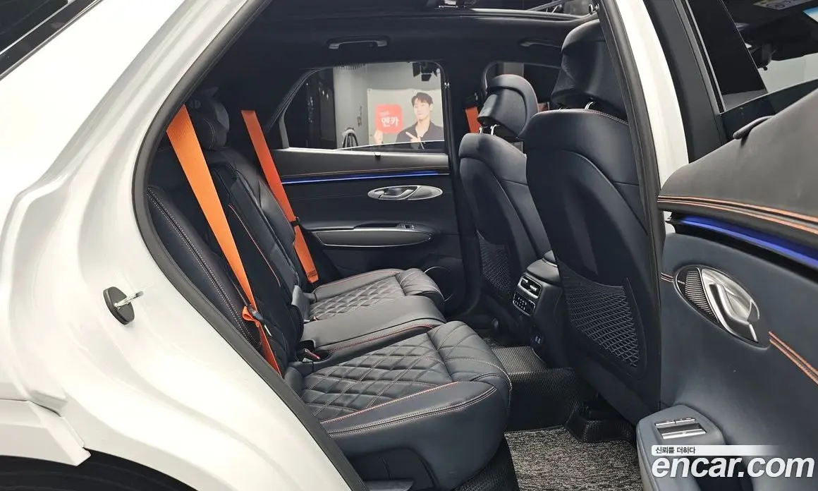 Genesis GV70 2024 2.5 автомат (гидро), фото 15 Genesis GV70 2024 2.5 автомат (гидро), фото 15