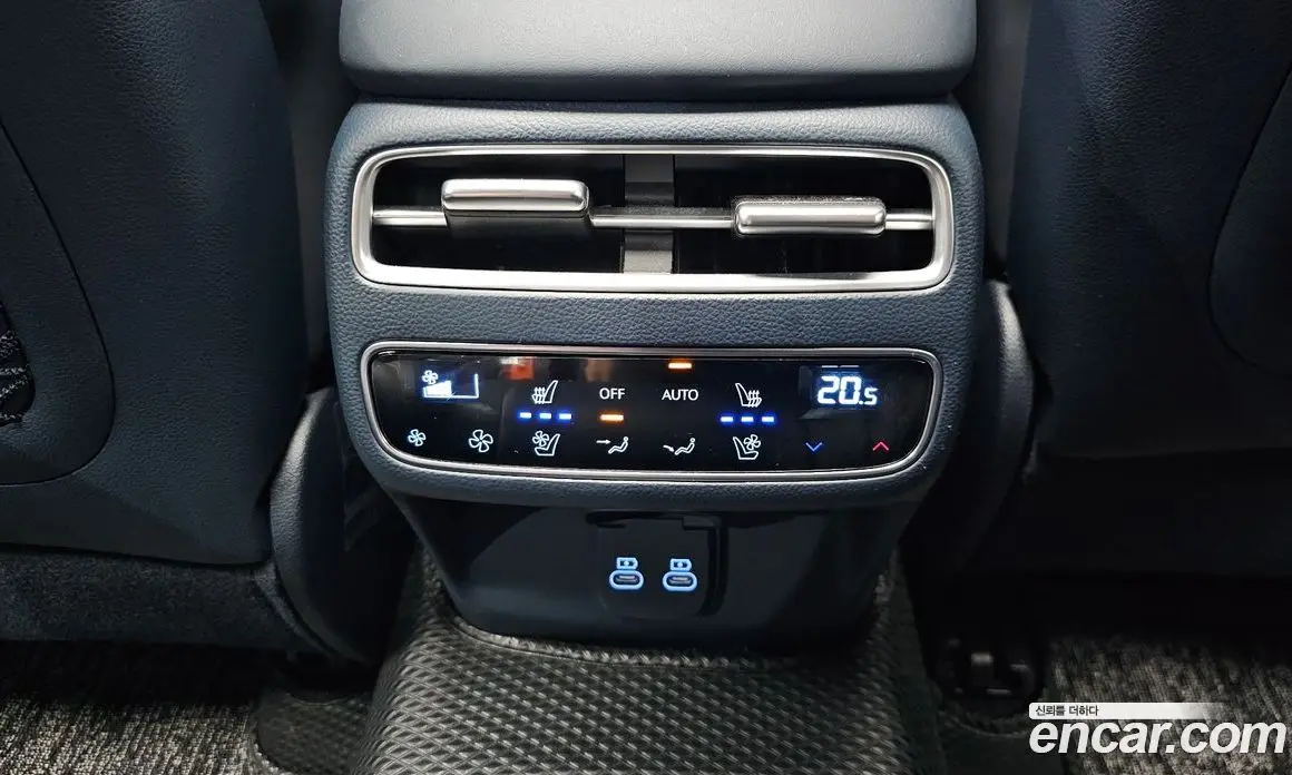Genesis GV70 2024 2.5 автомат (гидро), фото 27 Genesis GV70 2024 2.5 автомат (гидро), фото 27